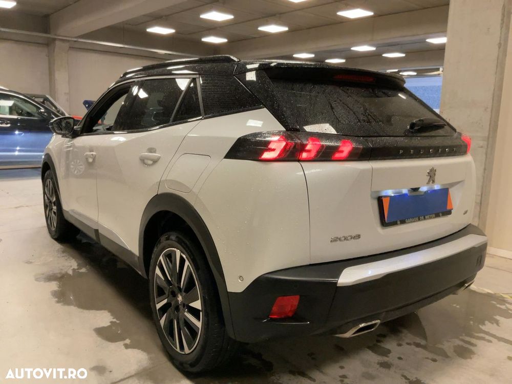 Peugeot 2008 PureTech 130 EAT8 GT - 5
