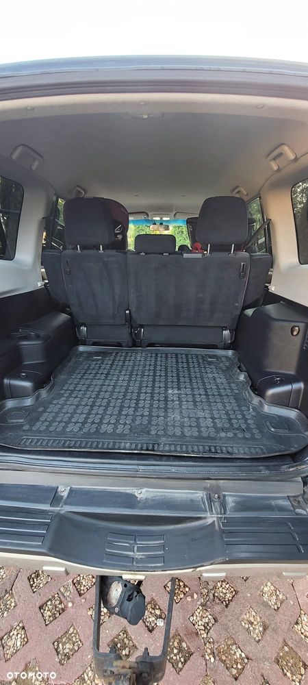 Mitsubishi Pajero - 25