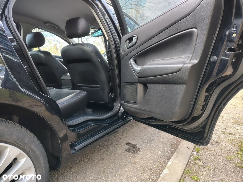 Ford Mondeo 1.8 TDCi Titanium X - 20