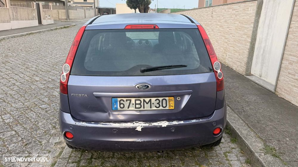Ford Fiesta 1.25 Ghia - 7