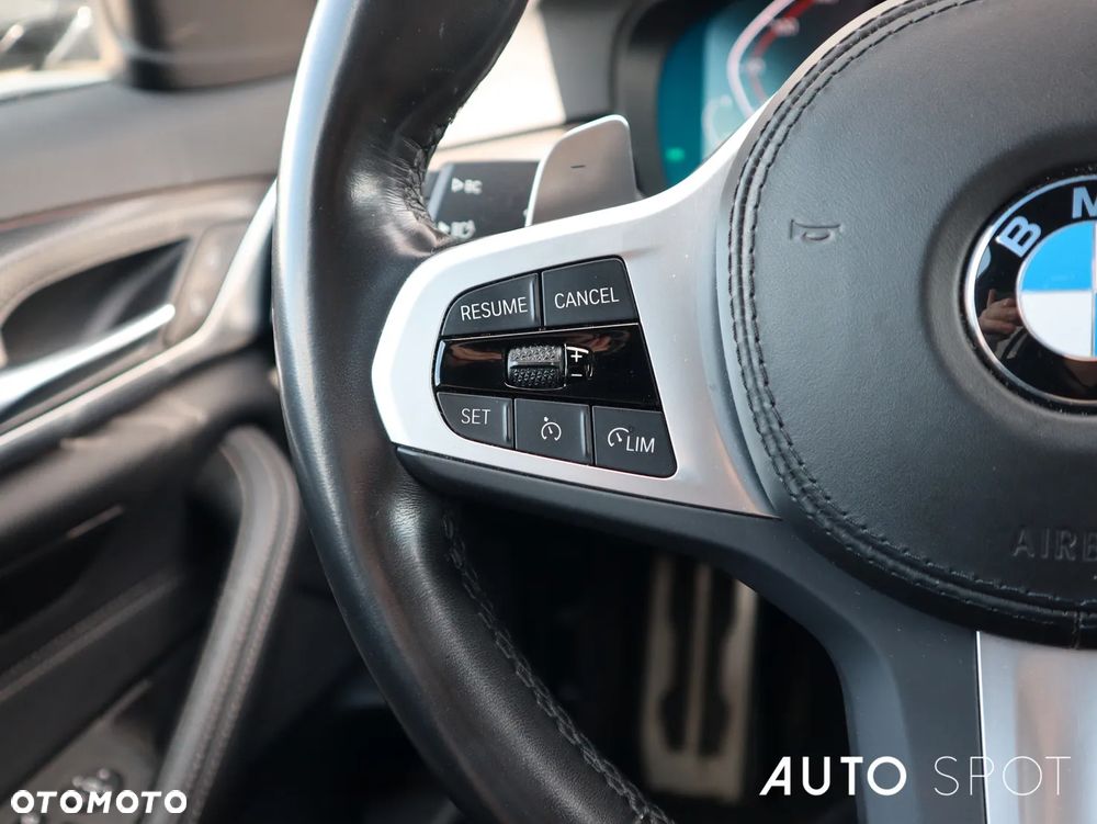 BMW Seria 5 540i xDrive mHEV M Sport sport - 23