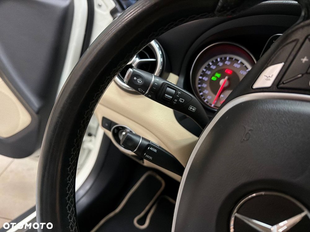 Mercedes-Benz GLA 250 7G-DCT SCORE - 36