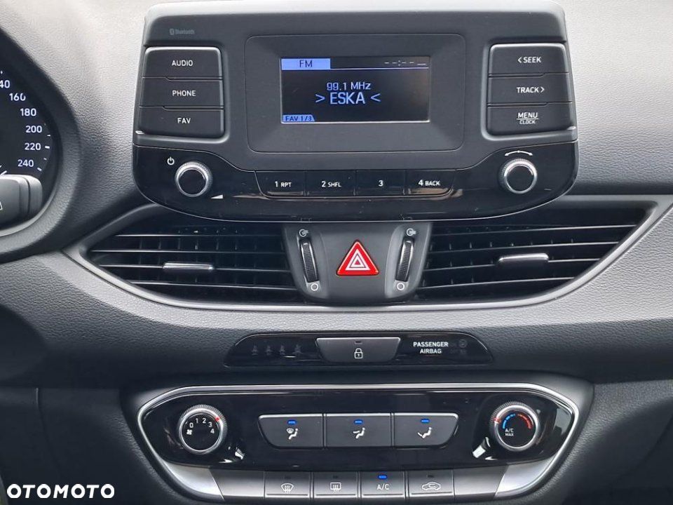 Hyundai i30 - 24