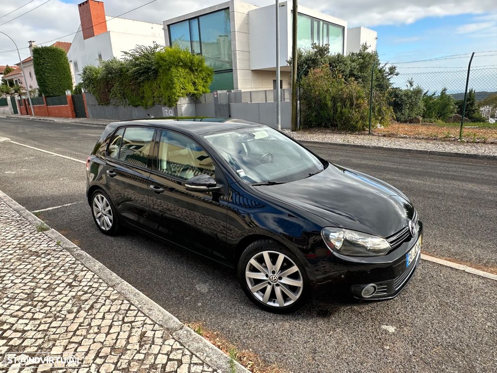 VW Golf 1.6 TDi Highline DSG - 22