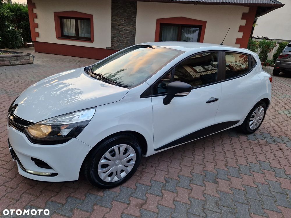 Renault Clio 1.2 16V Life - 28