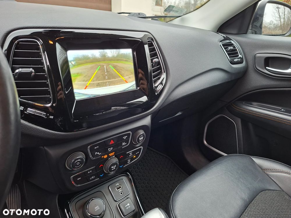 Jeep Compass 1.4 TMair Limited 4WD S&S - 11