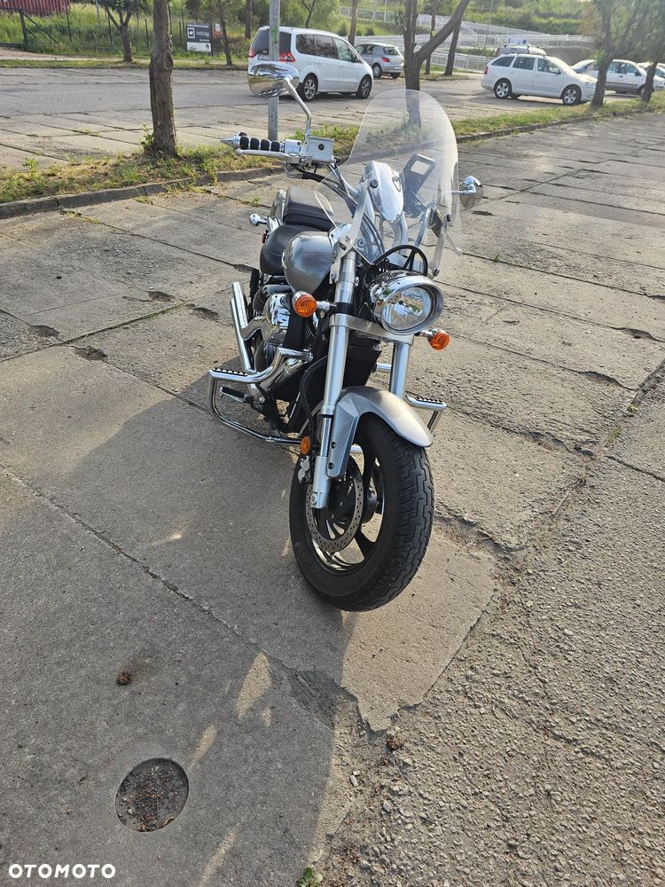 Suzuki Boulevard - 8
