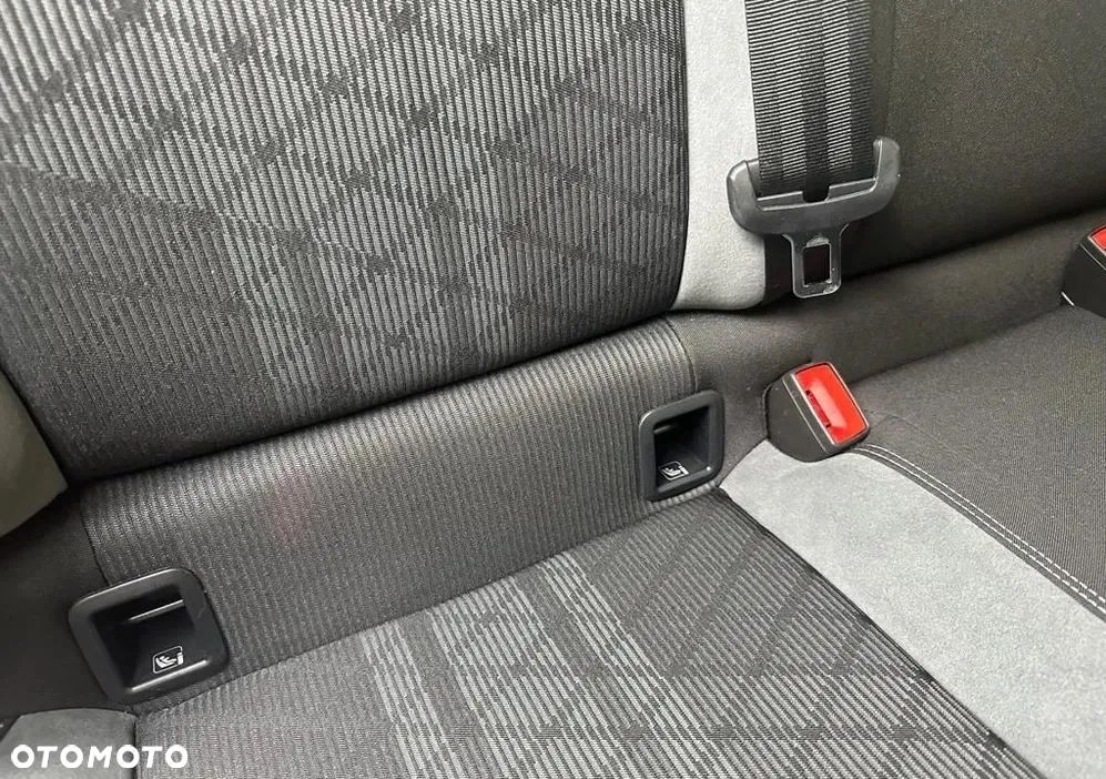 Volkswagen Taigo 1.5 TSI ACT R-Line DSG - 37