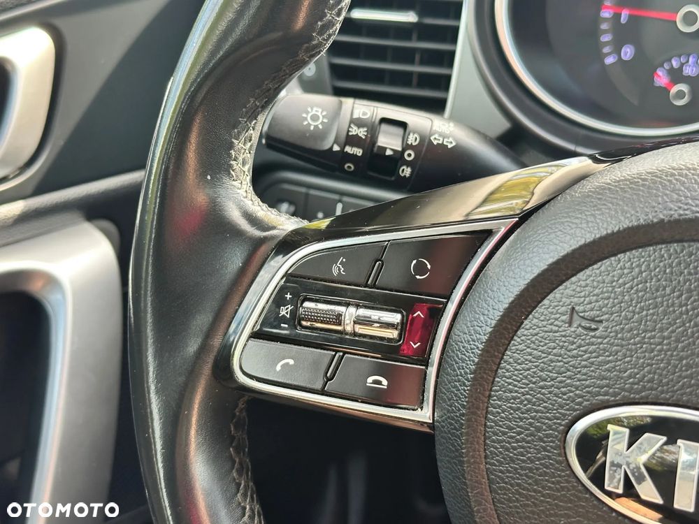 Kia Ceed 1.0 T-GDI M - 17