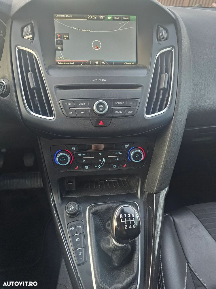 Ford Focus 1.5 TDCi Titanium - 10