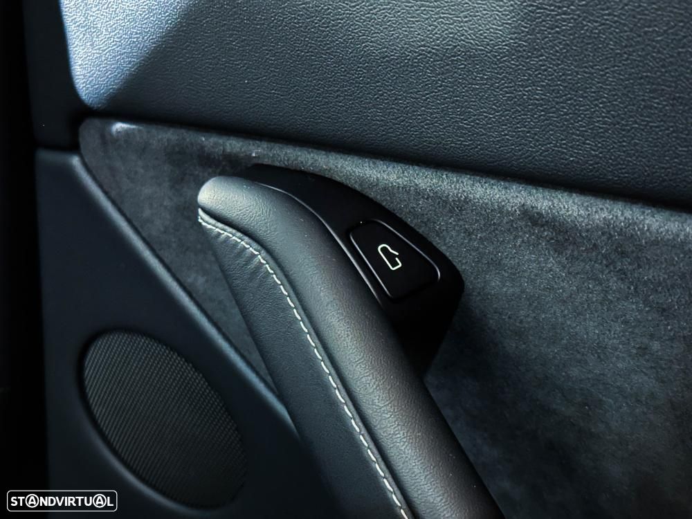 Tesla Model Y Performance Dual Motor AWD — fotografia 29