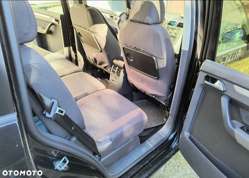 Volkswagen Touran 1.4 TSI Highline DSG - 9