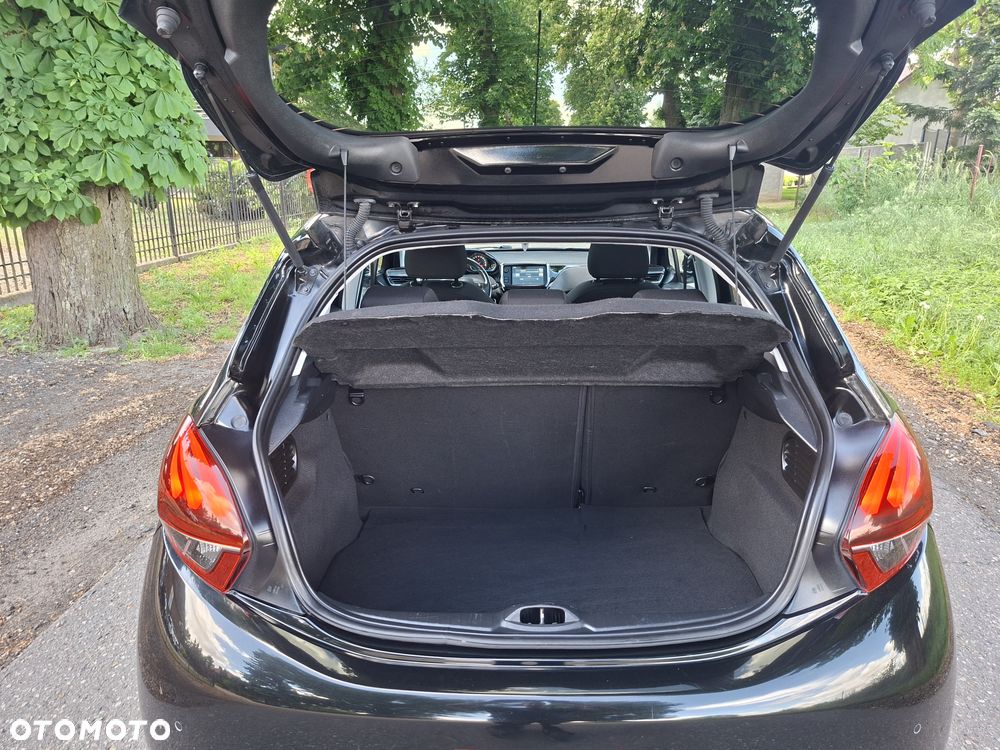 Peugeot 208 1.2 PureTech Allure S&S - 26