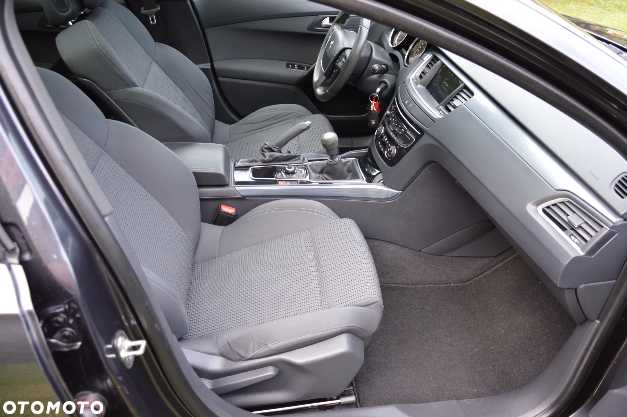 Peugeot 508 1.6 T Business Line - 25