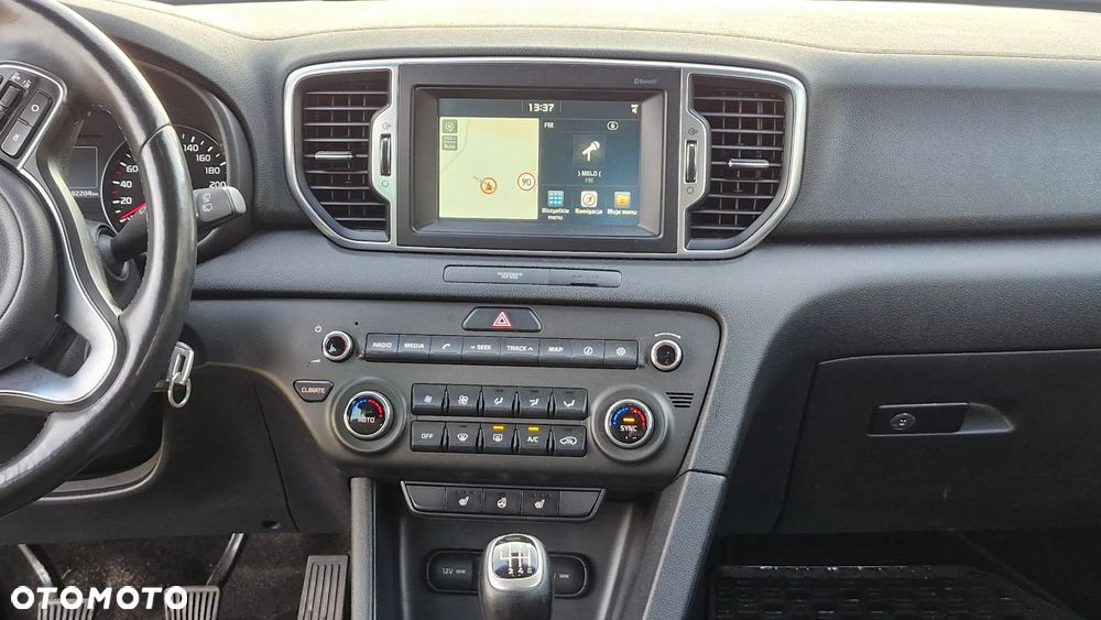 Kia Sportage 1.6 GDI 2WD Dream-Team Edition - 14