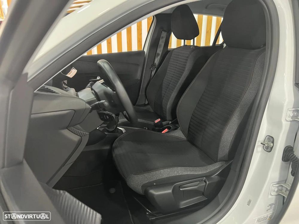 Peugeot 208 1.2 PureTech Active Pack - 12