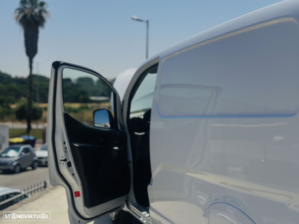 Nissan e-nv200 - 9