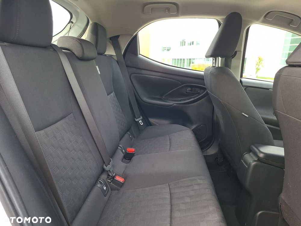 Toyota Yaris - 13