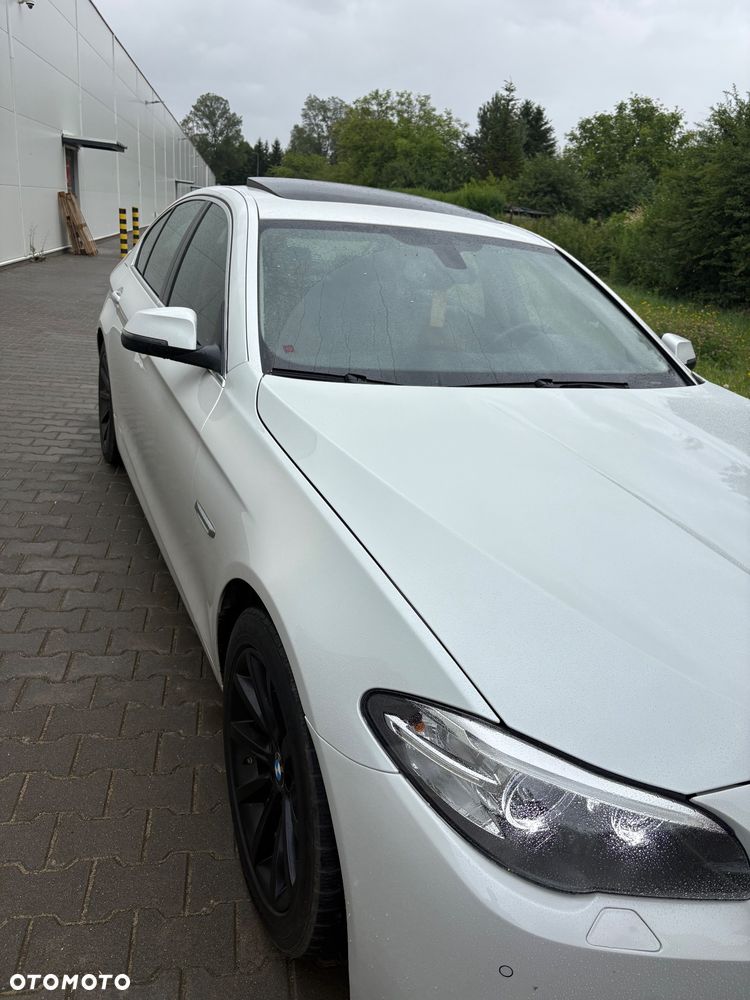 BMW Seria 5 535i xDrive - 11