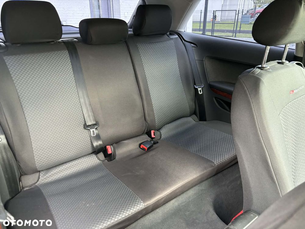 Audi A3 3-drzwiowe 2.0 FSI Attraction - 11