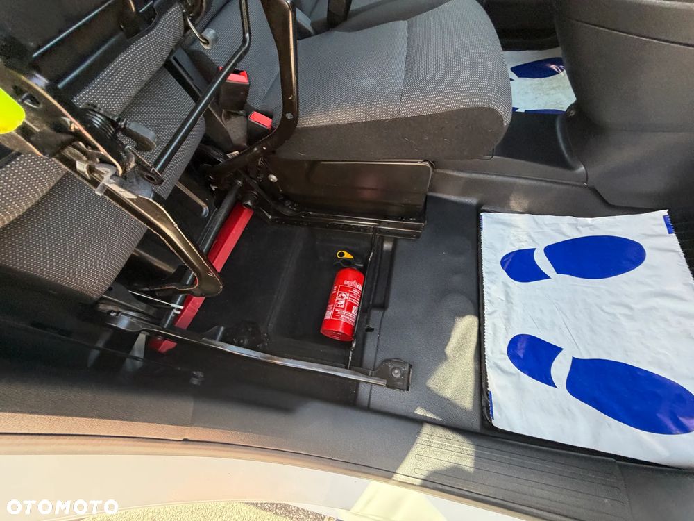 Citroën BERLINGO - 16