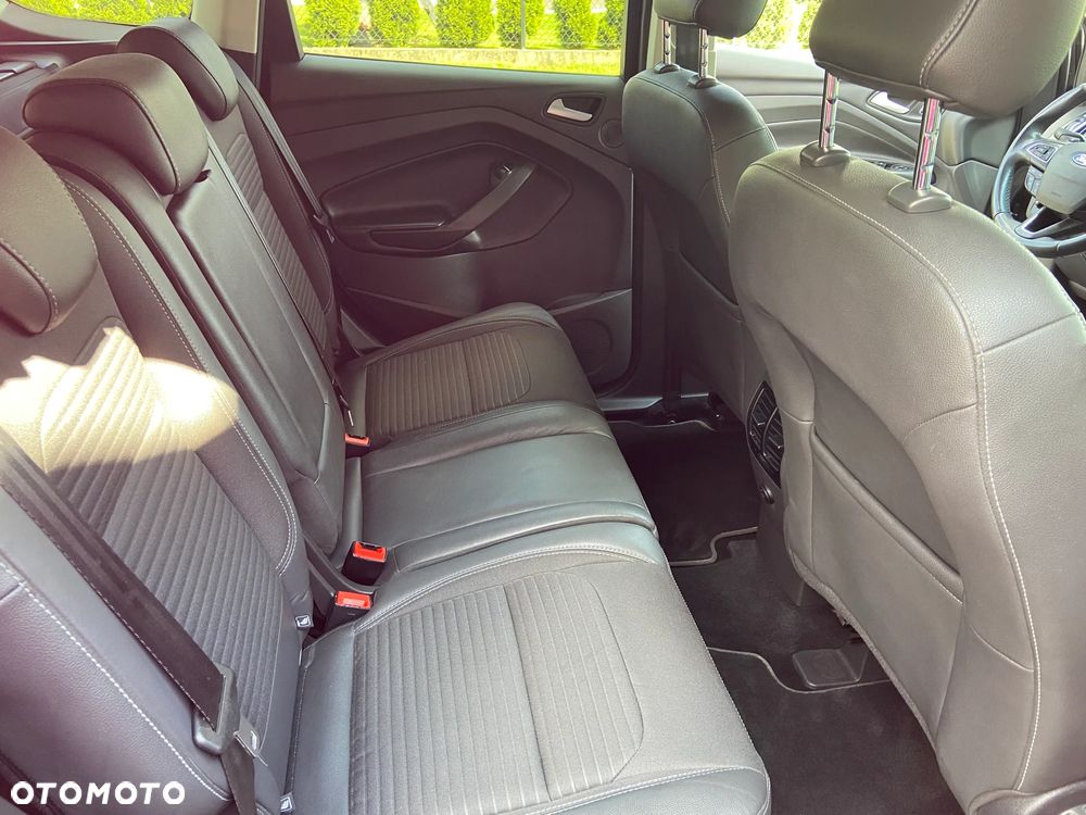 Ford Kuga 1.5 TDCi FWD Titanium - 6