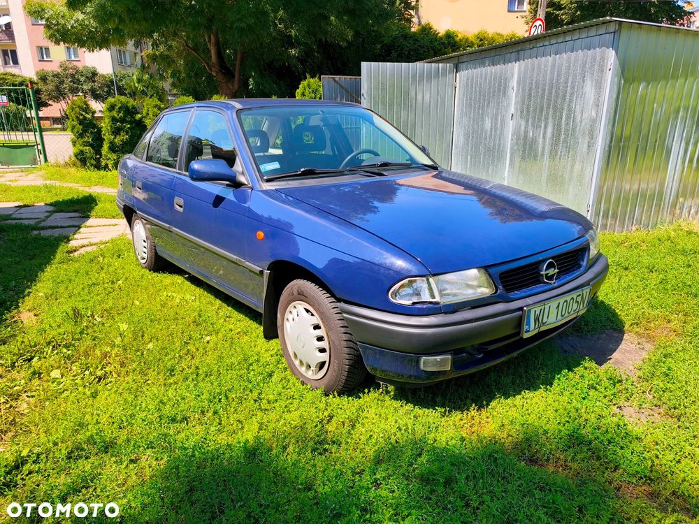 Opel Astra 1.6 - 1