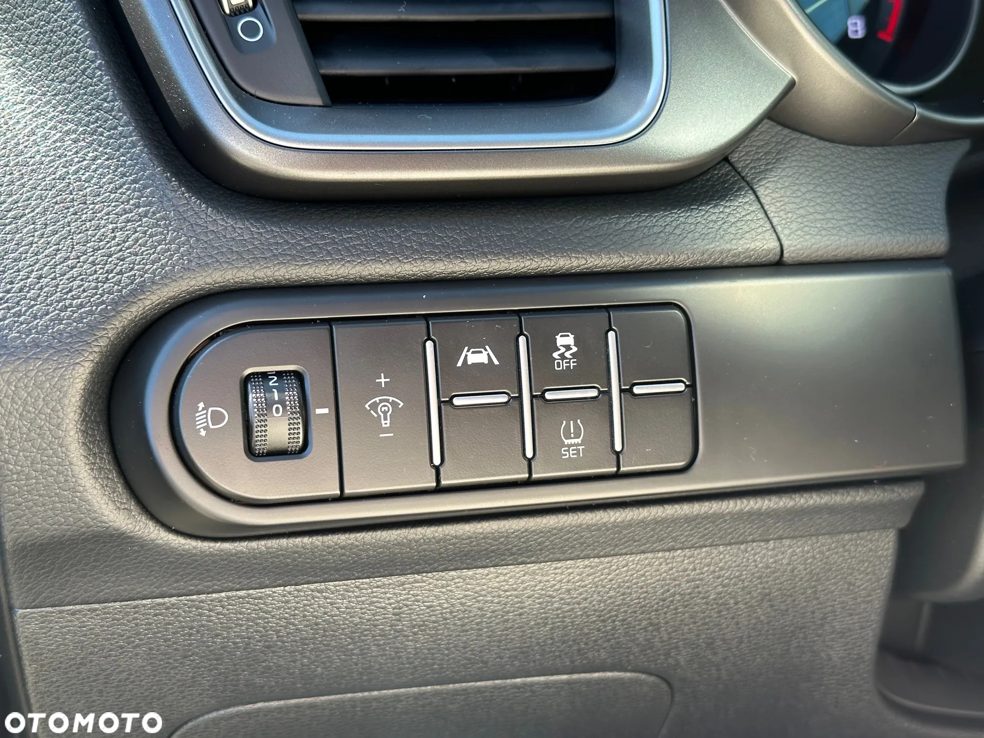 Kia XCeed 1.5 T-GDI M DCT - 27
