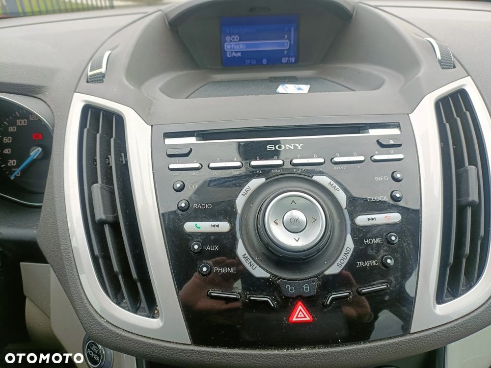 Ford Grand C-MAX - 17