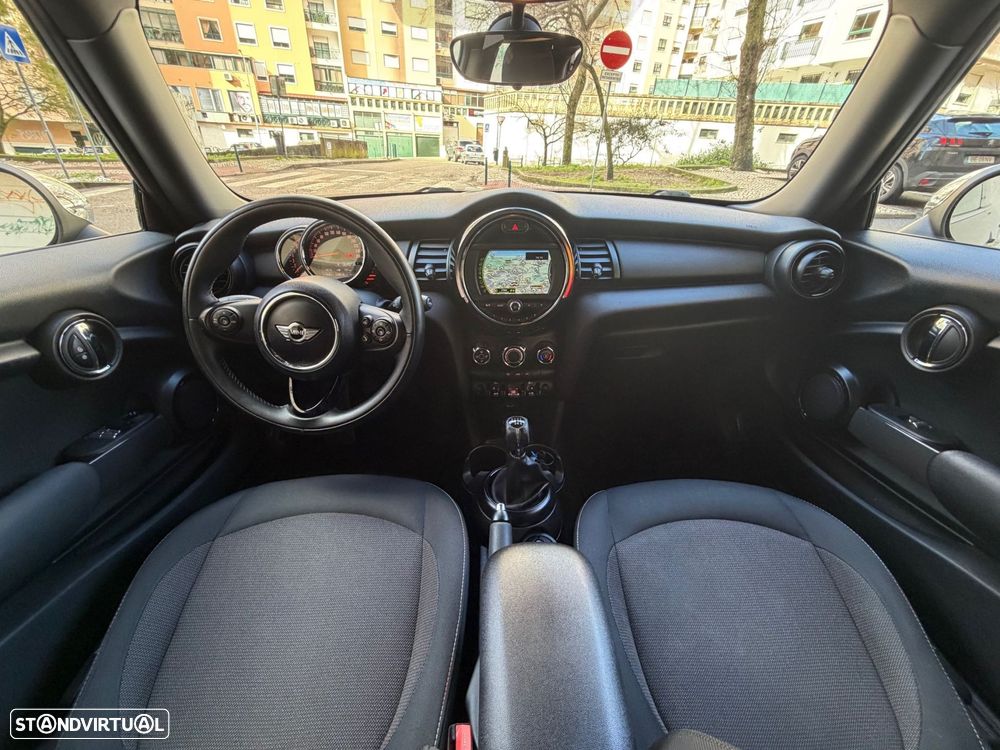 MINI 3 Portas One - 36