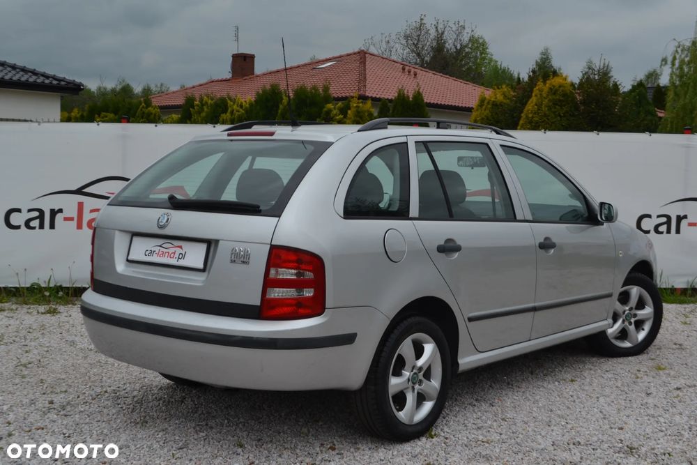 Skoda Fabia 1.4 16V Classic + - 10