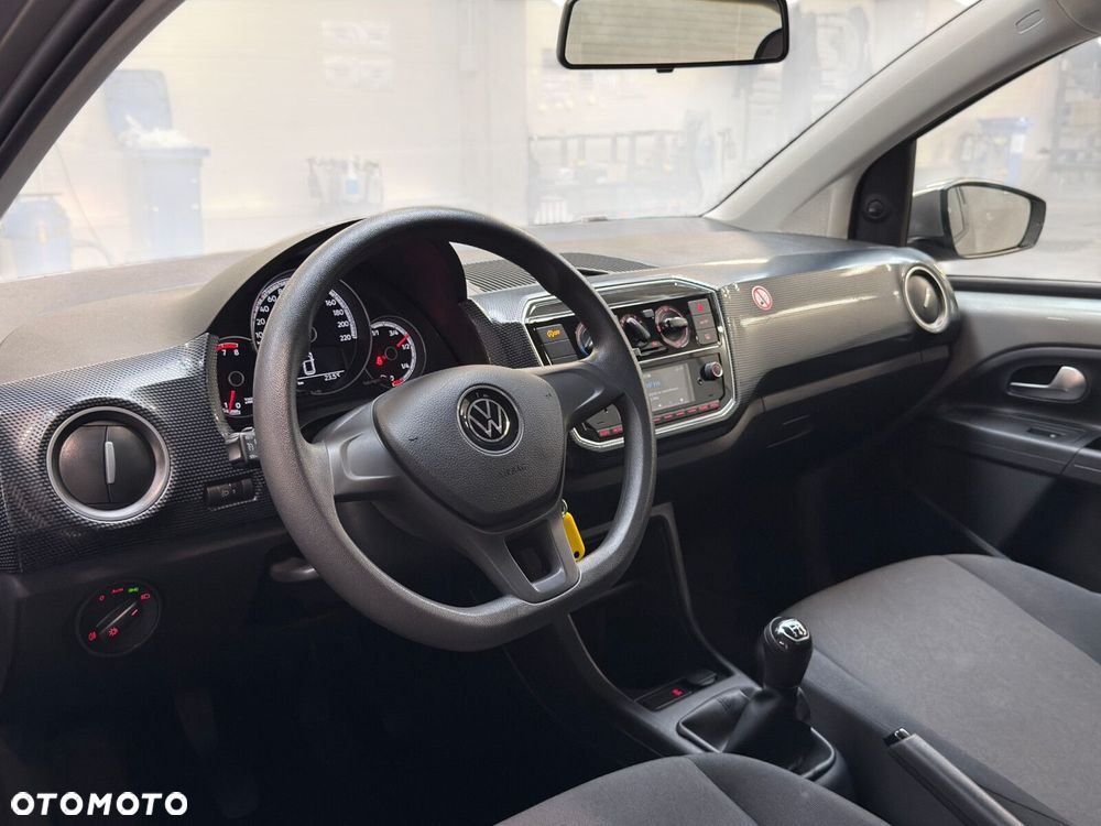 Volkswagen up! 1.0 move - 19