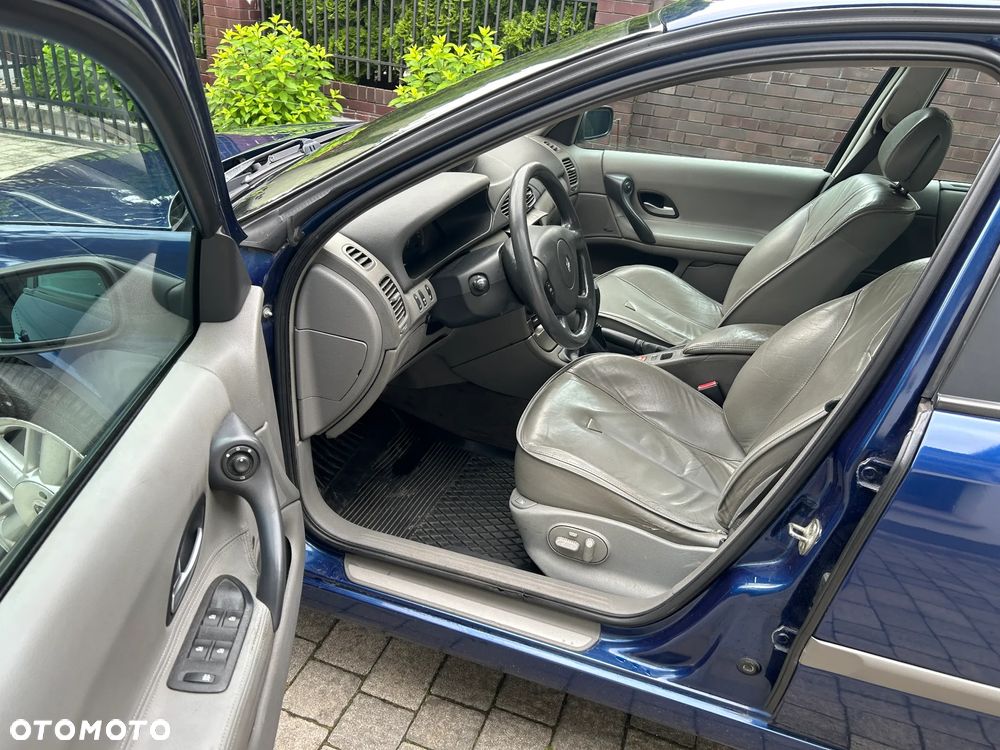 Renault Laguna - 5
