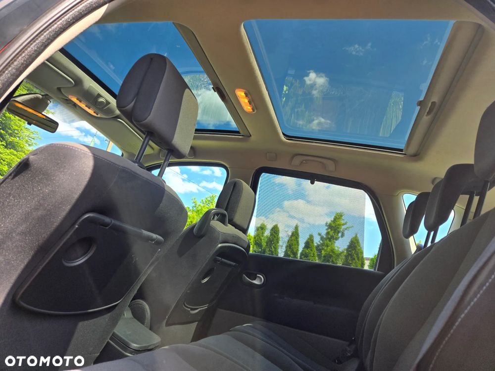 Renault Scenic 2.0 16V Dynamique - 1