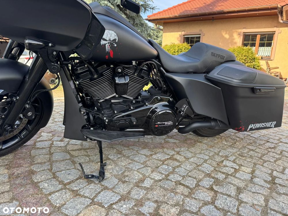 Harley-Davidson Touring Road Glide - 10