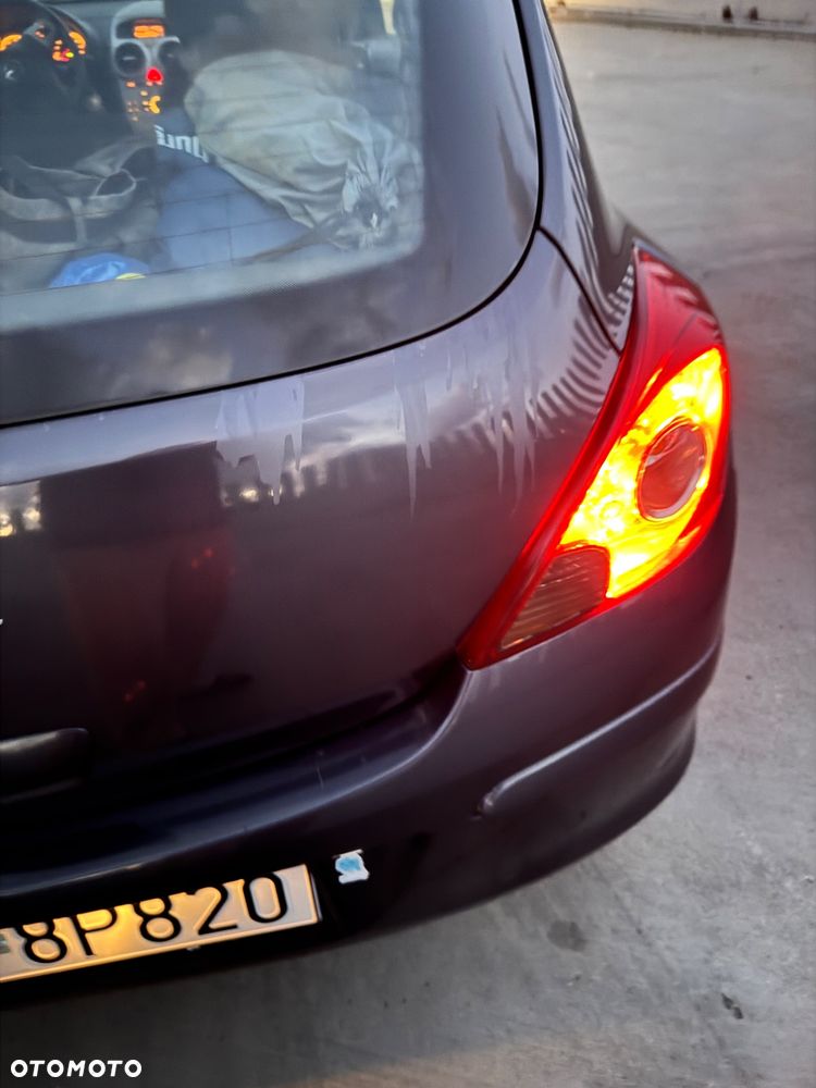 Opel Corsa 1.4 16V Sport - 24