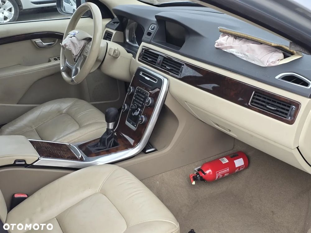 Volvo V70 D4 Summum - 5