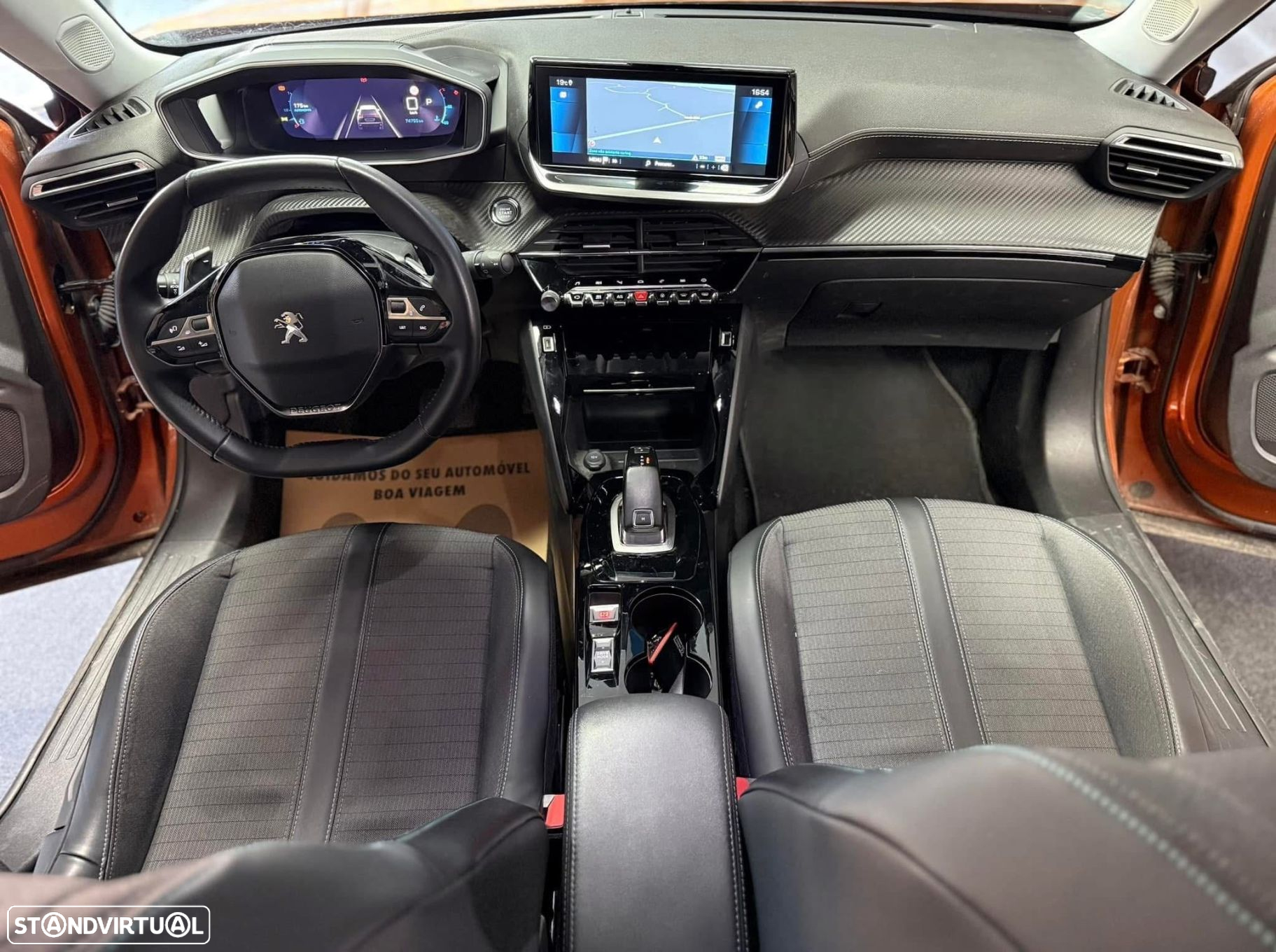 Peugeot 2008 1.5 BlueHDi Allure Pack EAT8 - 4