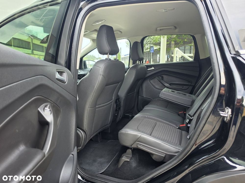 Ford Kuga - 29