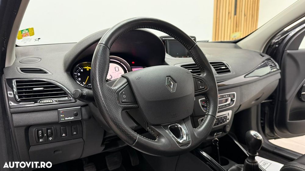 Renault Megane ENERGY dCi 110 Start & Stopp Bose Edition - 28