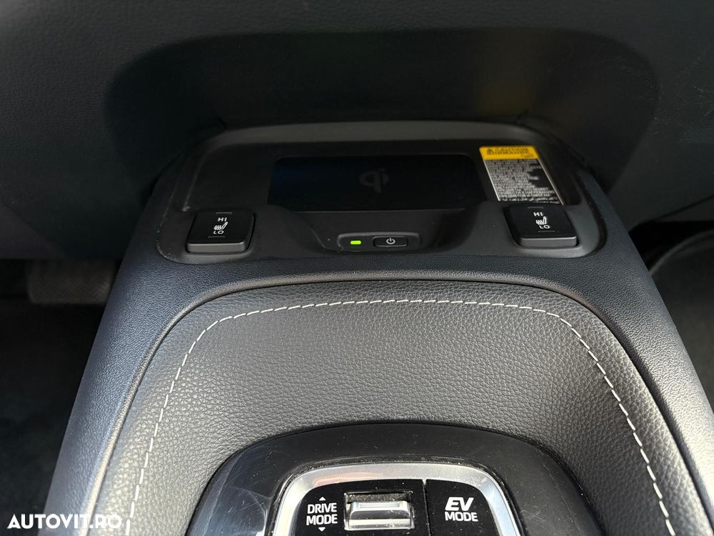 Toyota Corolla 1.8 HSD Business - 6