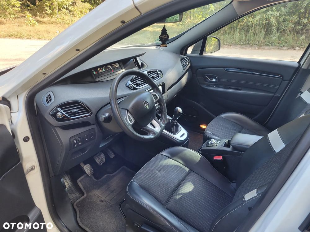 Renault Scenic 1.6 dCi Energy Bose Edition - 10
