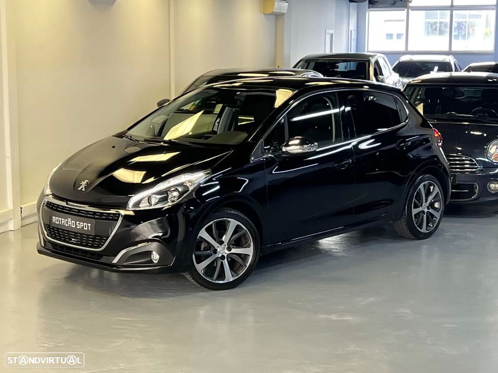 Peugeot 208 1.2 PureTech GT Line - 24