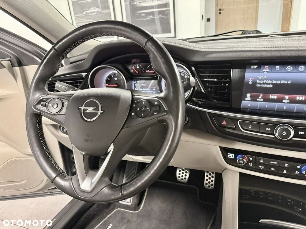 Opel Insignia - 21