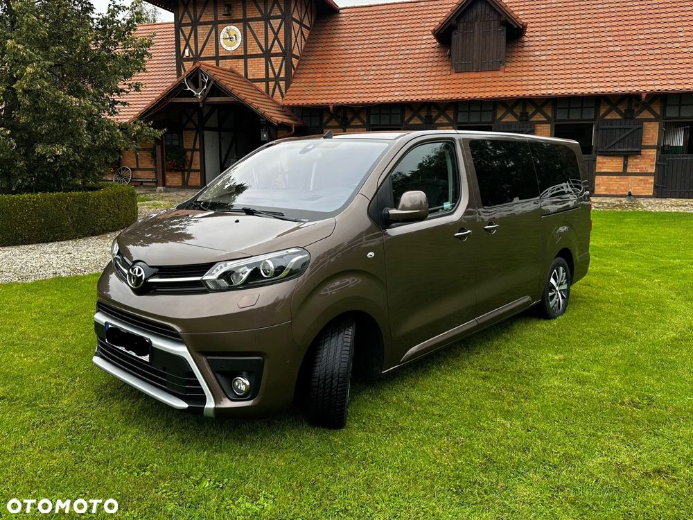 Toyota ProAce Kombi 2.0 D-4D Long 2,8t - 4