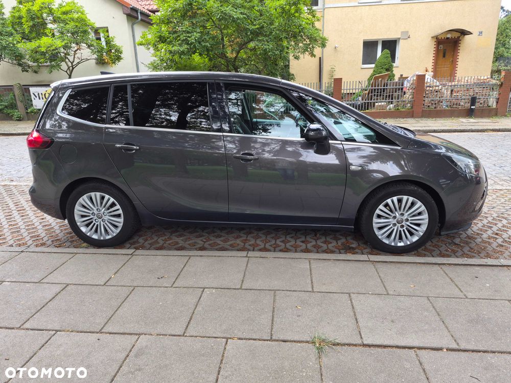 Opel Zafira - 2
