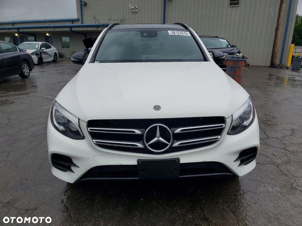 Mercedes-Benz GLC - 7