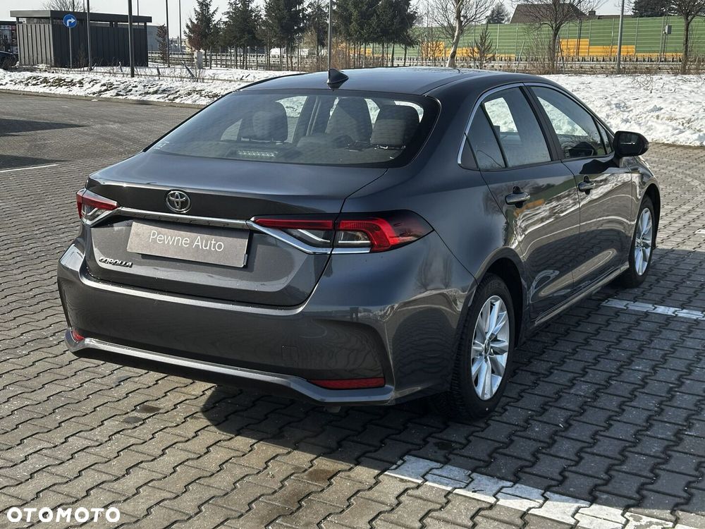 Toyota Corolla - 4