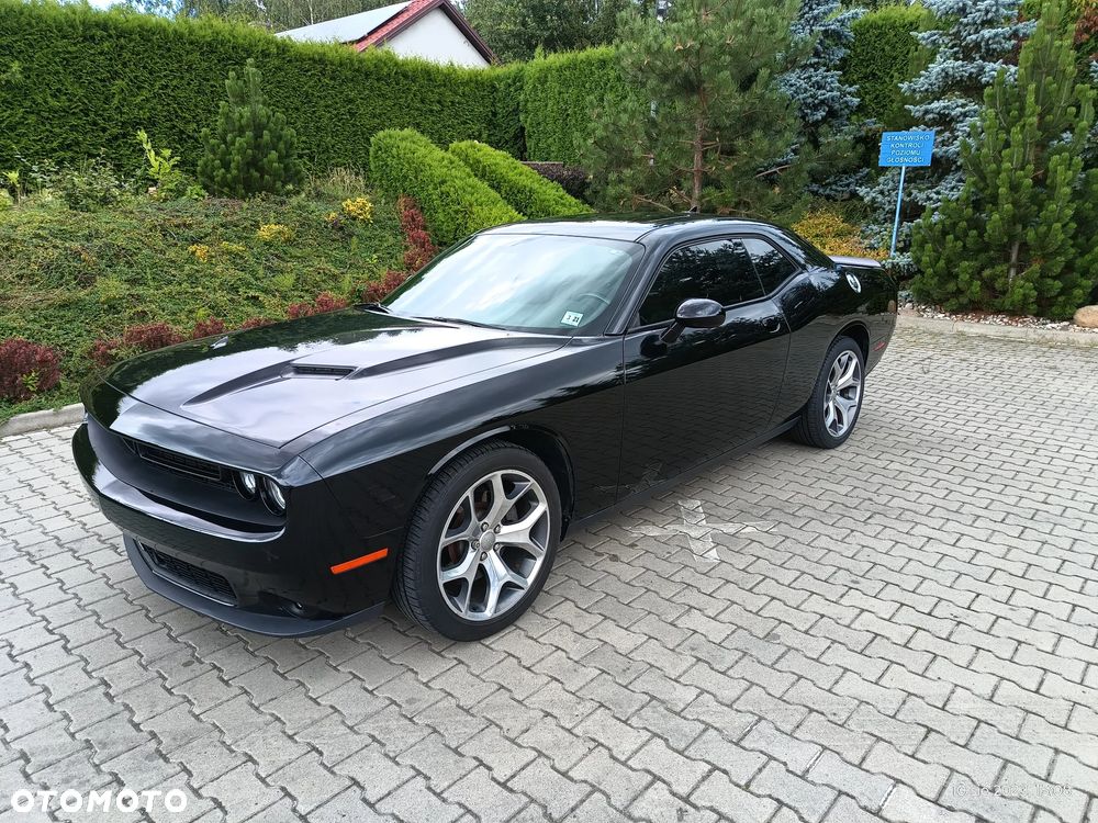 Dodge Challenger - 1