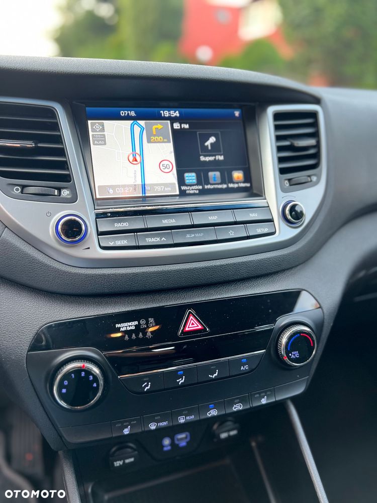 Hyundai Tucson 1.6 GDi 2WD Select - 32